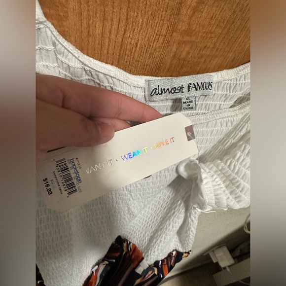 NWT Almost Famous Womens XL Jumpsuit - Picture 3 of 3